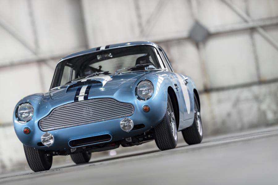  Aston Martin DB4 GT Continuation 2017 года  (UK) (фото 26 из 90)